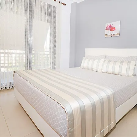 Mema's Maisonette! Apartment