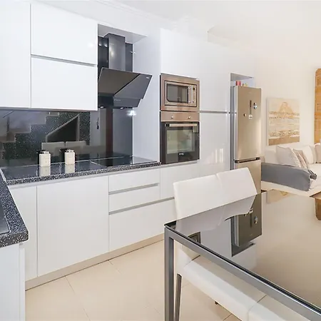 Mema's Maisonette! * Néa Fókaia