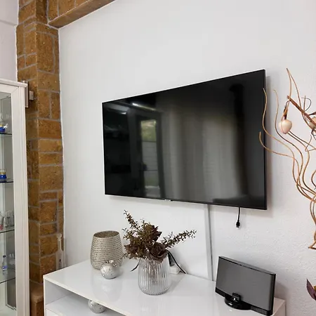 Mema's Maisonette! شقة