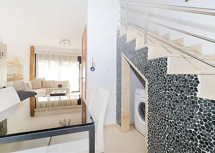 Mema's Maisonette!