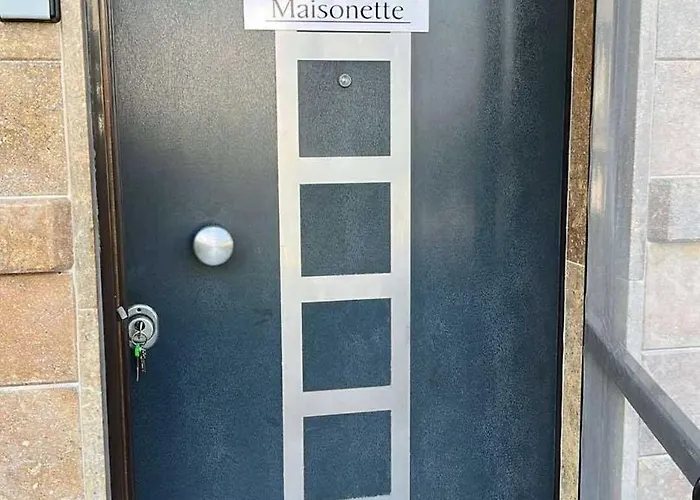 Mema's Maisonette! * Néa Fókaia