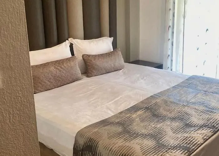 Mema's Maisonette! Daire *