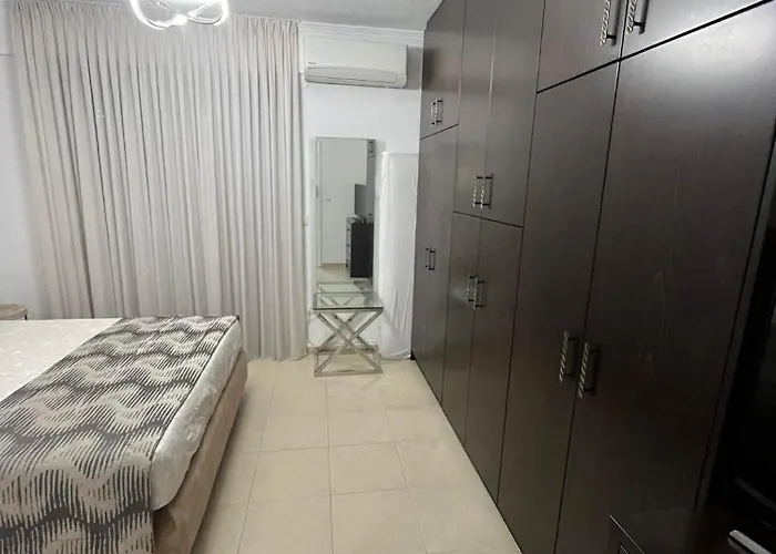 Mema's Maisonette! * Néa Fókaia