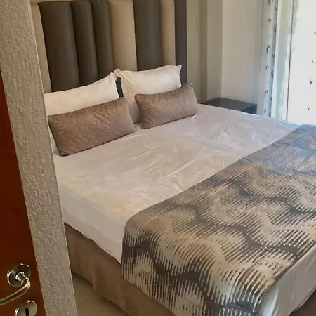 Mema's Maisonette! Apartment Nea Fokea