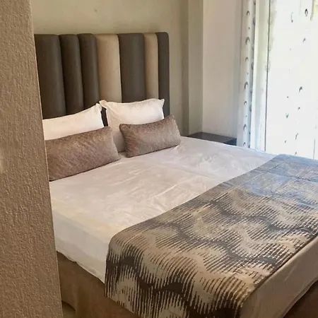 Mema's Maisonette! Apartment *