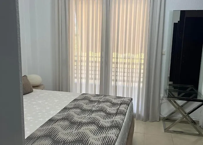 Apartament Mema's Maisonette!